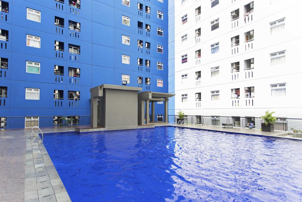 Reddoorz Apartment @ Green Pramuka จาการ์ตา ภายนอก รูปภาพ