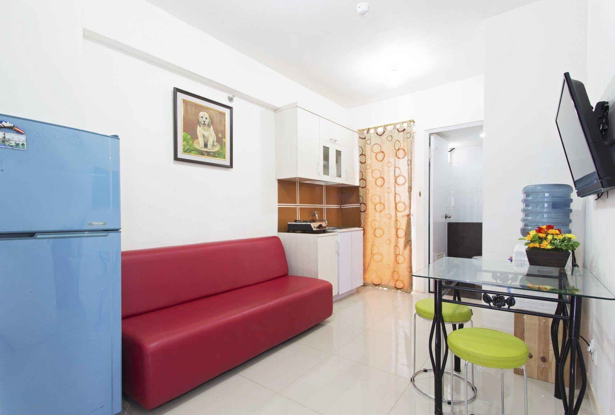 Reddoorz Apartment @ Green Pramuka จาการ์ตา ภายนอก รูปภาพ