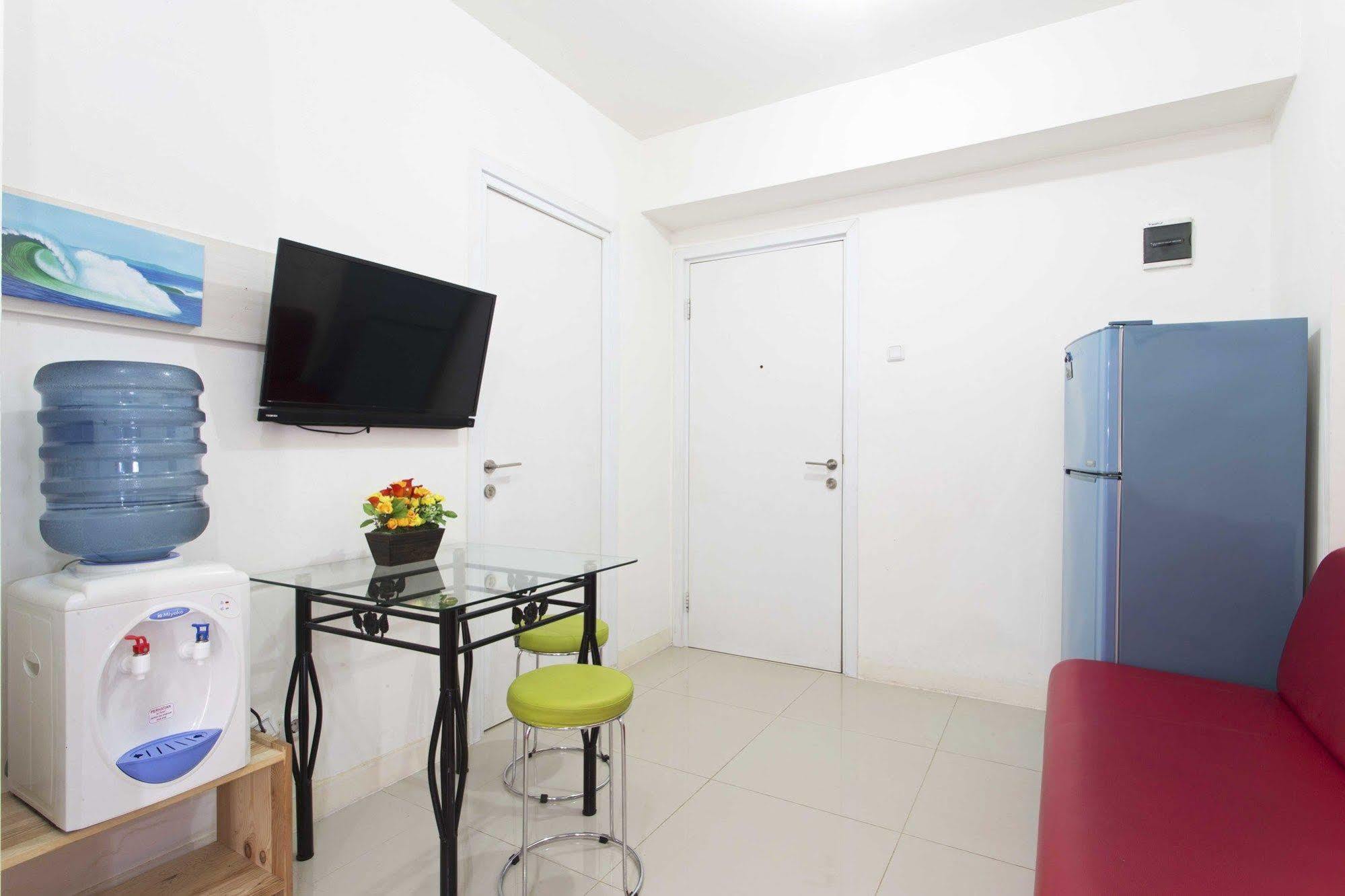Reddoorz Apartment @ Green Pramuka จาการ์ตา ภายนอก รูปภาพ